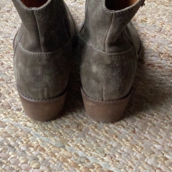 ♦️ MADEWELL ankle boot 6.5 Barnwood suede booties low heel mink olive moss - Picture 2 of 8